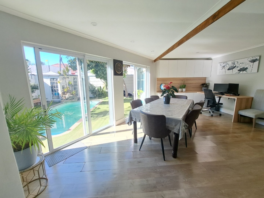 4 Bedroom Property for Sale in Lansdowne Western Cape